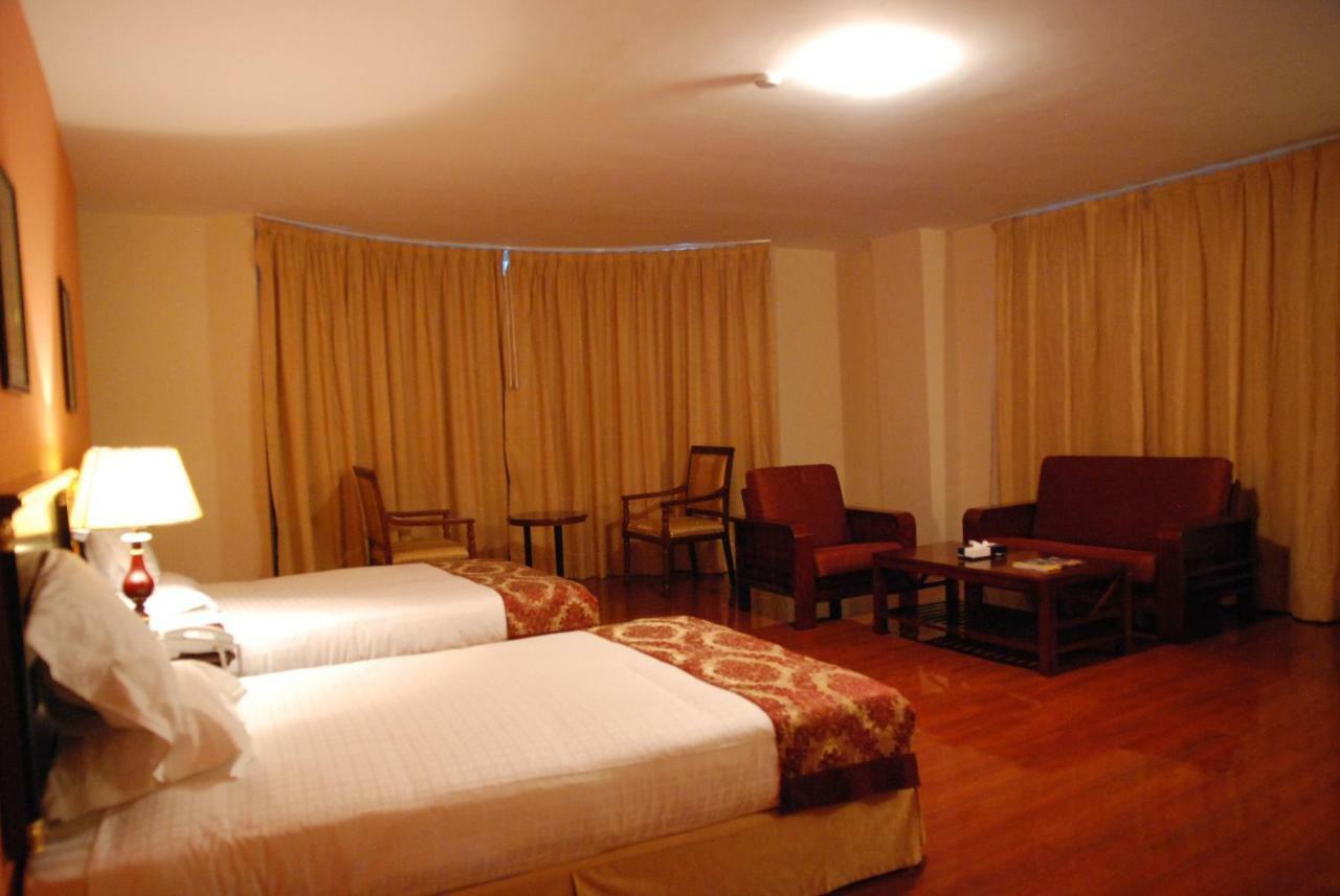 Churchill Addis Ababa Hotel Εξωτερικό φωτογραφία