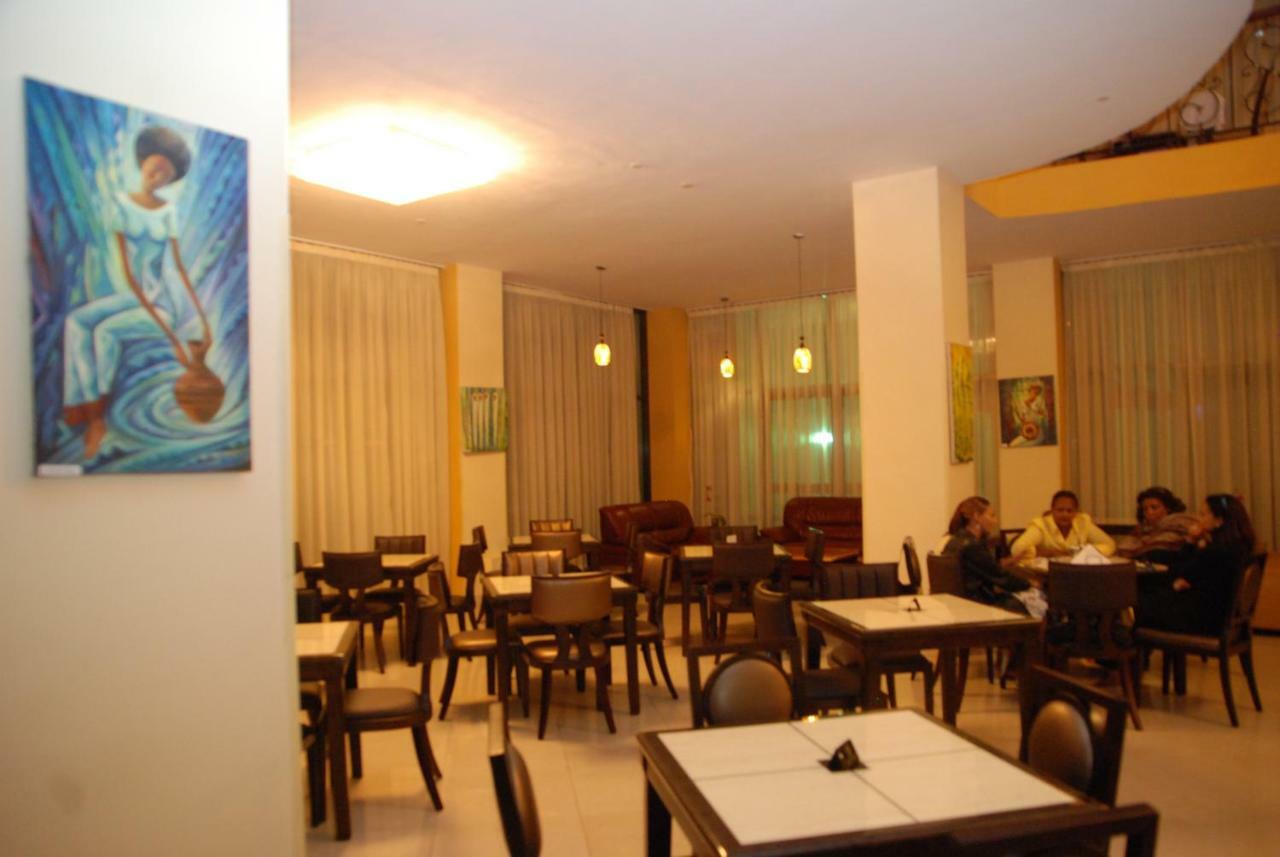 Churchill Addis Ababa Hotel Εξωτερικό φωτογραφία